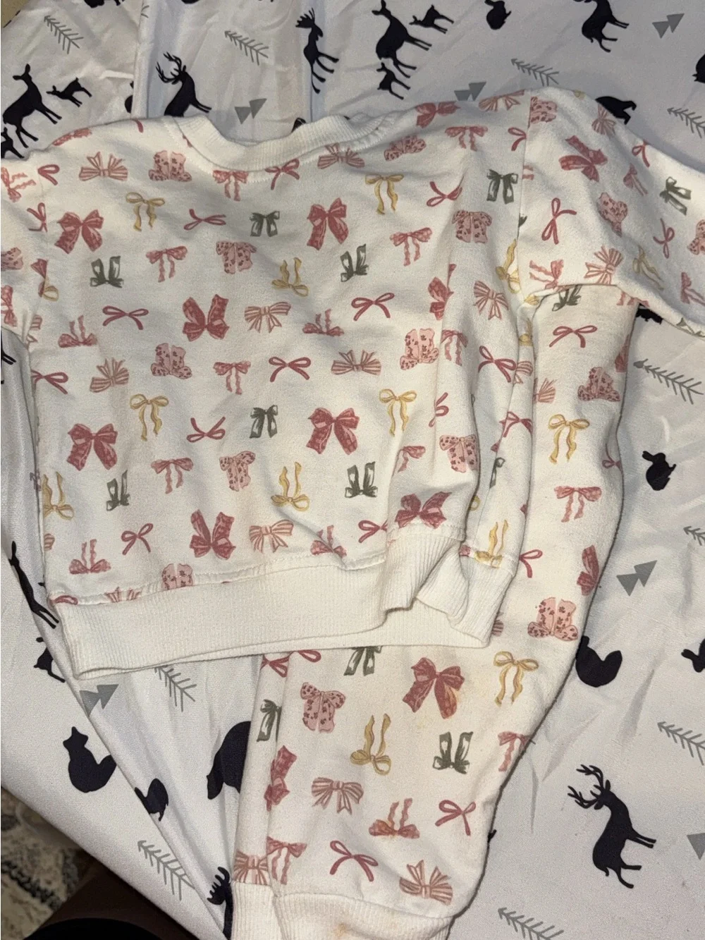 Kids White Bow-Print Pajama Set - Pink, Gold & Green